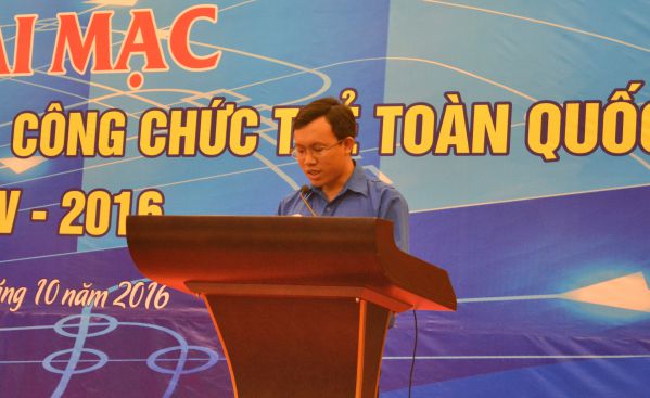 Anh Nguyễn Văn Sâm, thí sinh của đoàn Đại học Đồng Nai với lời hứa quyết tâm trong lễ khai mạc