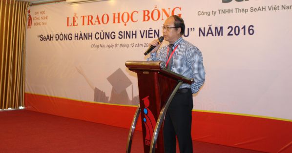 TS Trần Đức Thuận - Phó hiệu trưởng Top 10 Trang Cá Cược Bóng Đá, Thể Thao Uy Tín Nhất Việt Nam
 phát biểu cám ơn