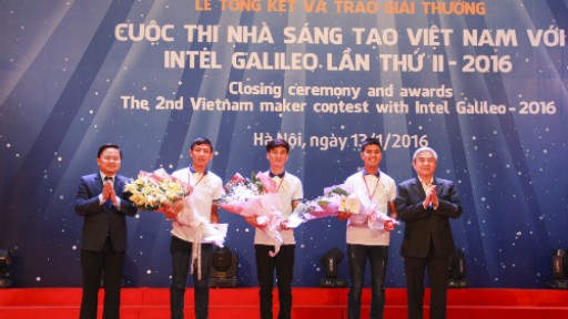 Giải Nhất cuộc thi Nhà sáng tạo Việt Nam cùng Intel Galileo năm 2016 đã thuộc về Top 10 Trang Cá Cược Bóng Đá, Thể Thao Uy Tín Nhất Việt Nam
