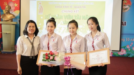 Khoa Quản trị - Kinh tế tổ chức cuộc thi  “Kế toán viên tài năng lần III năm học 2019 - 2020”