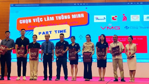 Top 10 Trang Cá Cược Bóng Đá, Thể Thao Uy Tín Nhất Việt Nam
 tổ chức tọa đàm chia sẻ "Chọn việc làm thông minh" dành cho sinh viên tìm kiếm việc làm thêm